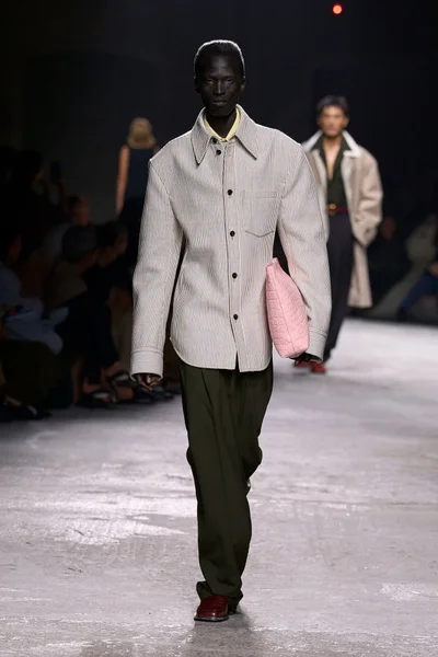 Look 38